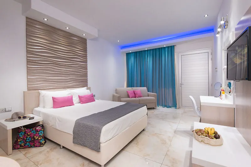 Loutsiana I & II Deluxe Apartments Ayia Napa 3*,